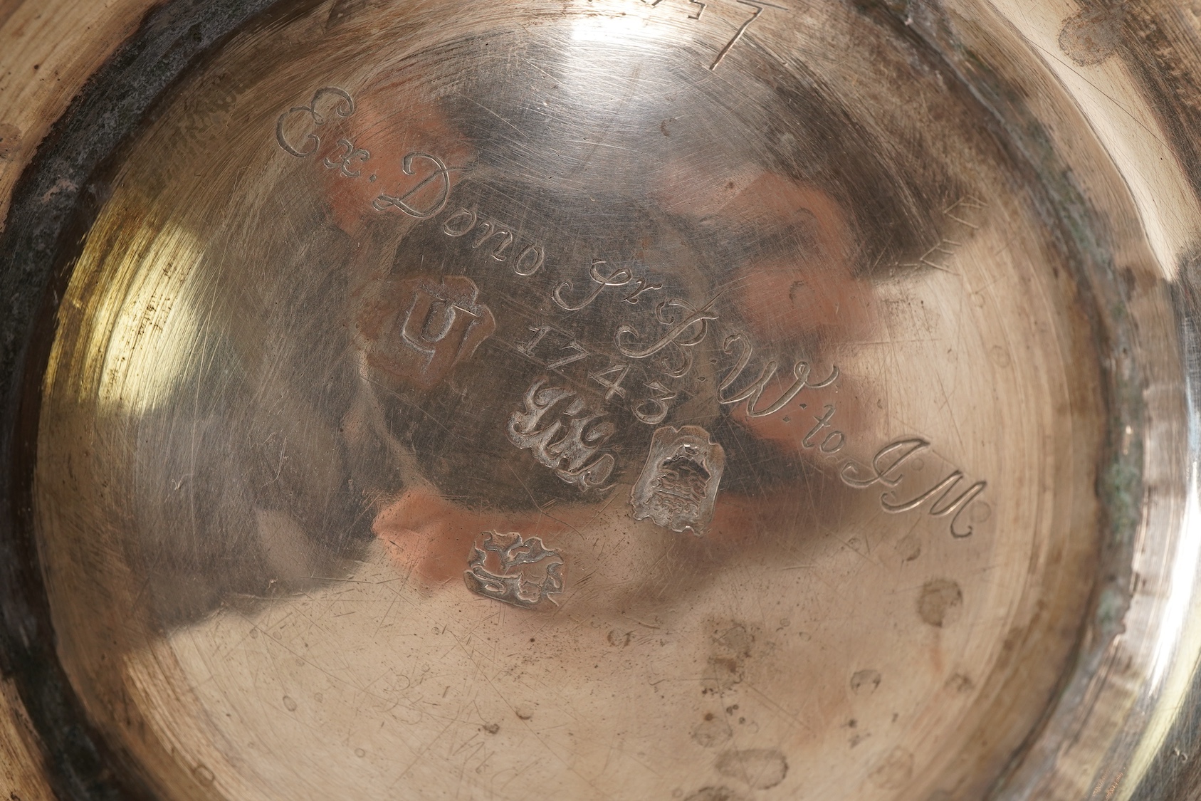 A George II silver mug, by Richard Bayley